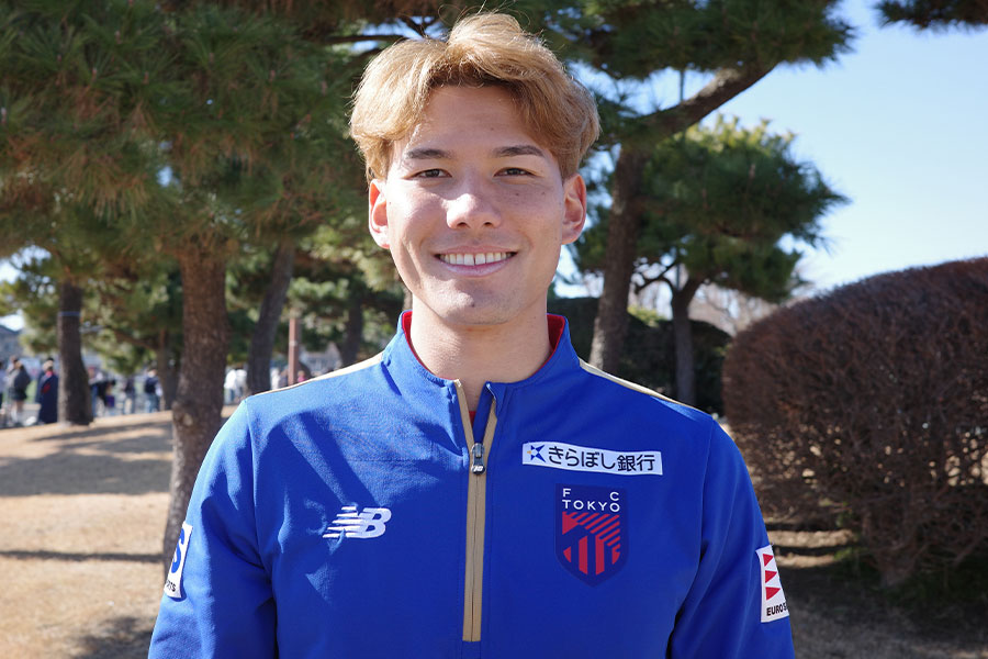 今季は副キャプテンを務める佐藤恵允【写真：FOOTBALL ZONE編集部】