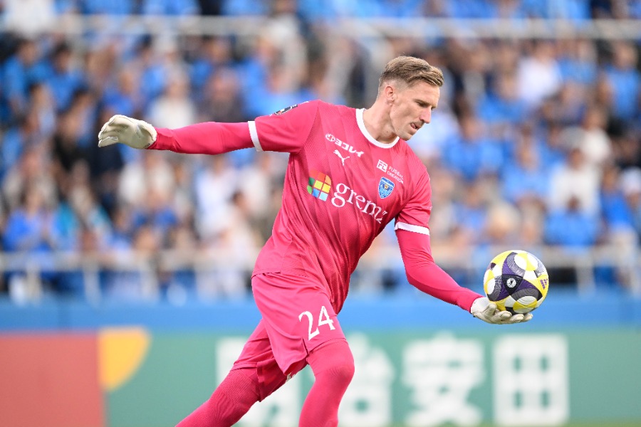 横浜FCのヤクブ・スウォビィク【写真：徳原隆元】