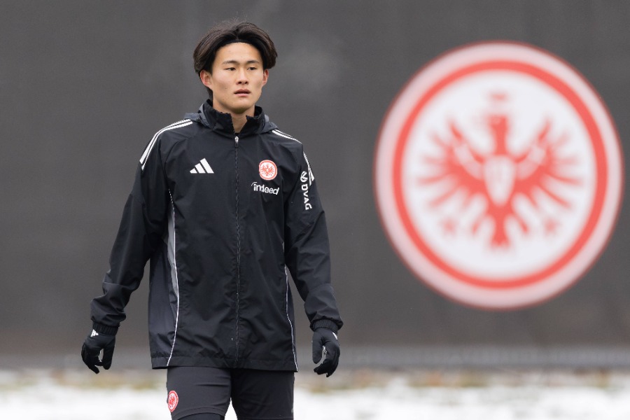 フランクフルト・神代慶人【写真：アフロ】