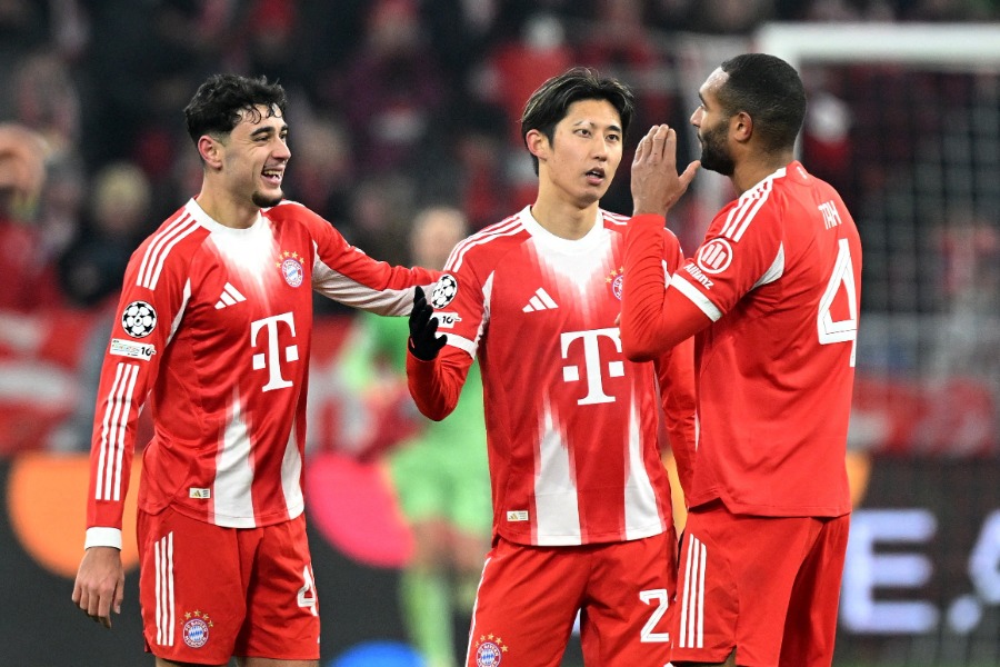 バイエルンの伊藤洋輝【写真：ロイター】