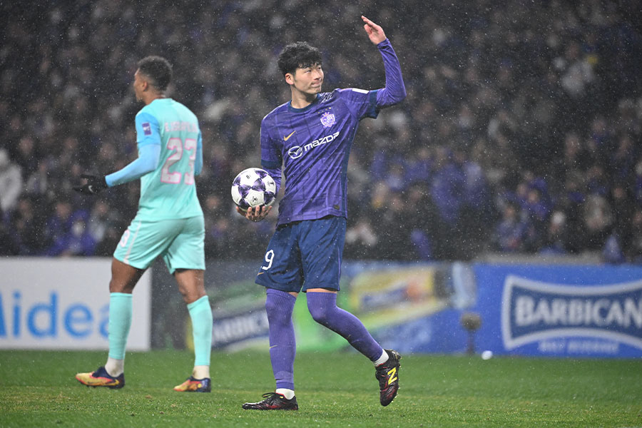 今季から広島でプレーする鈴木章斗【写真：AFC】