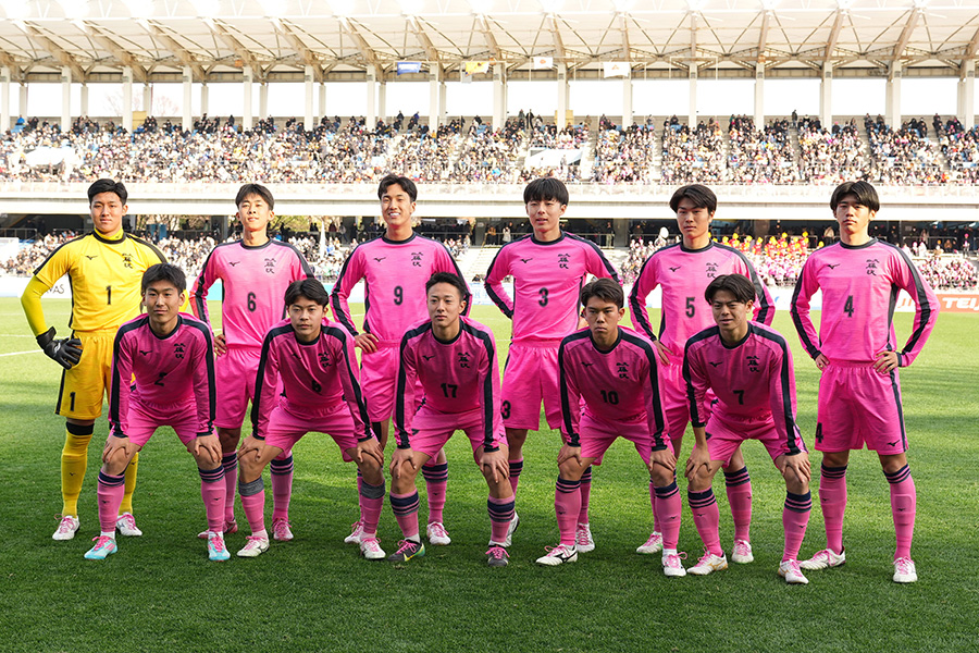 選手権でベスト8に進出した日大藤沢高校【写真：近藤俊哉】