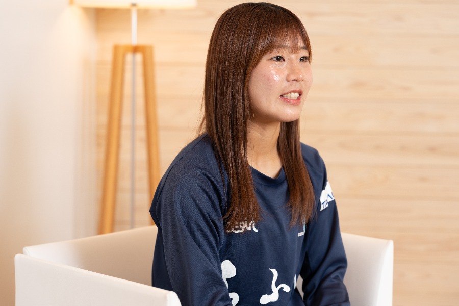 高校3年生の1年間は激動だったと振り返る【写真：増田美咲】