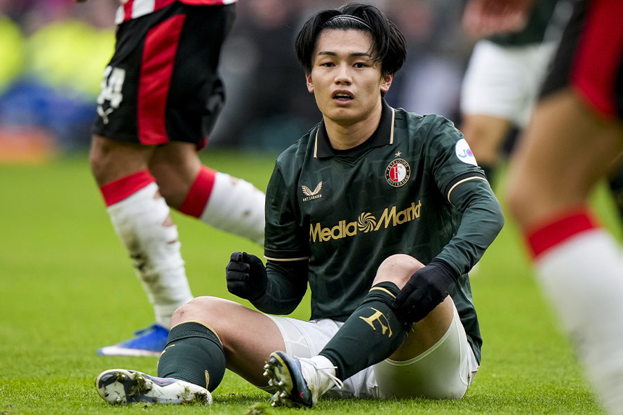 上田綺世がスタメンに復帰【写真：ANP Photo/アフロ】