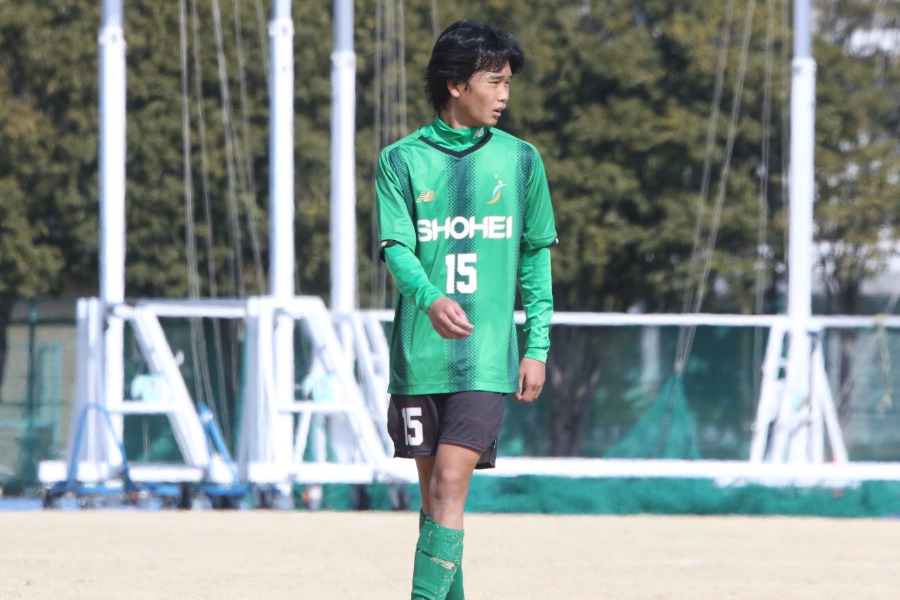 昌平のMF播磨隼佑【写真：安藤隆人】