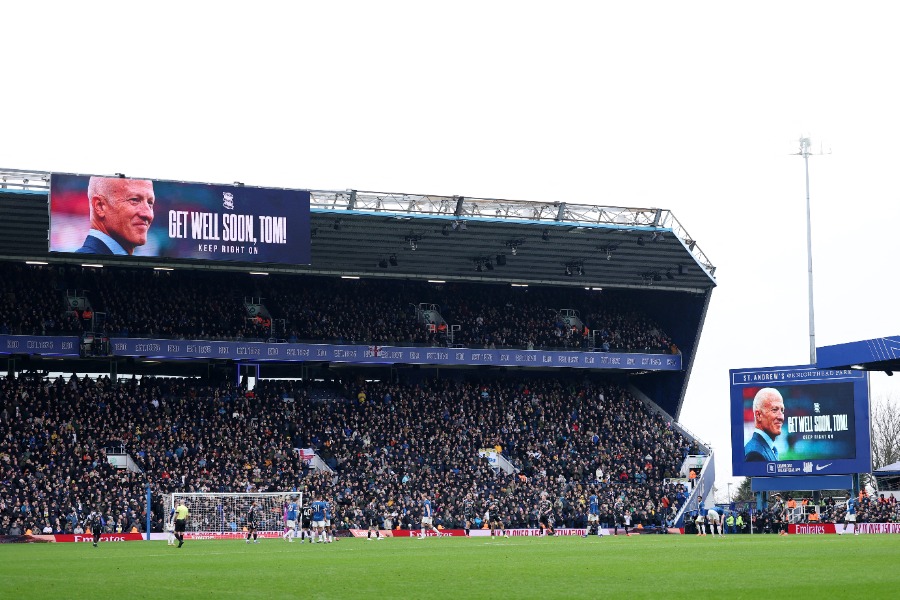 日本大使を務める鈴木浩氏がバーミンガムを訪問【写真：ロイター】