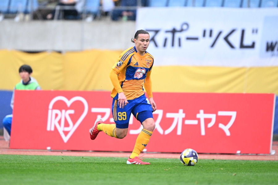 仙台でプレーする宮崎鴻（写真は昨季のもの）【写真：徳原隆元】