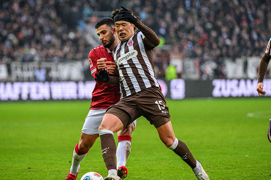 ドイツ1部ザンクト・パウリでプレーするDF安藤智哉【写真：アフロ】