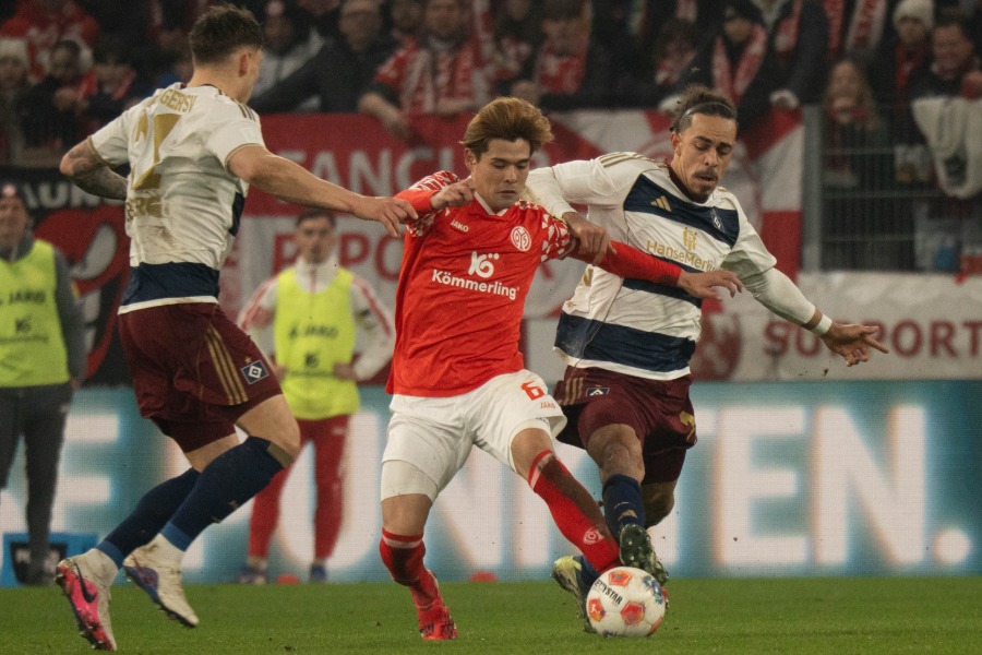 ハンブルガーSV戦で躍動したマインツ佐野海舟【写真：菅原敬太】