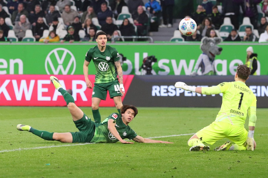 塩貝健人がアウクスブルク戦で移籍後初ゴールを決めた【写真：アフロ】