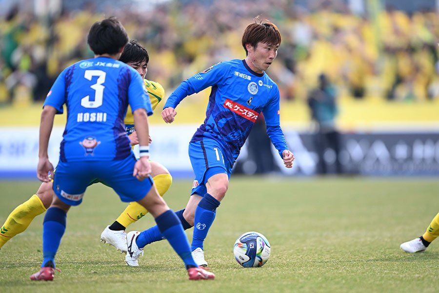 鳥海芳樹が千葉戦で退場となった【写真:徳原隆元】