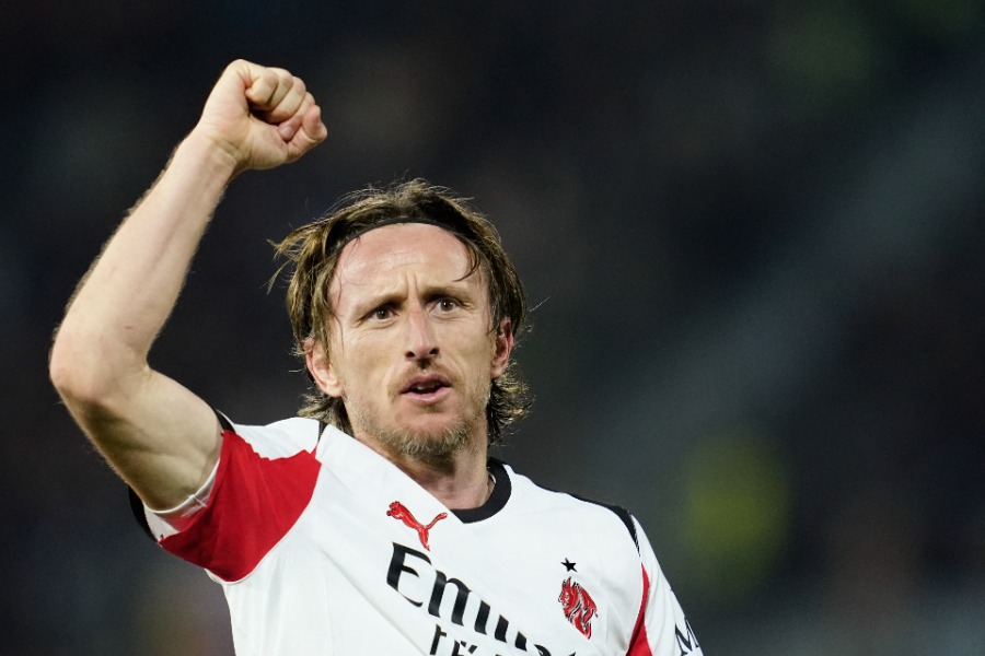 ミランの新ユニフォームが話題【写真：ロイター】