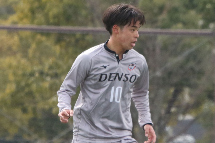 中京大MF岩本悠庵【写真：安藤隆人】