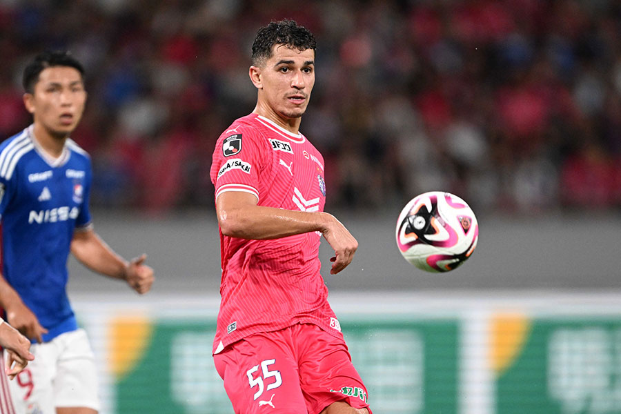 母国クラブ・レモに移籍したヴィトール・ブエノ【写真:徳原隆元】