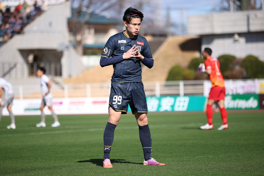 中島大嘉が秋田戦でハットトリック【写真：Getty Images】