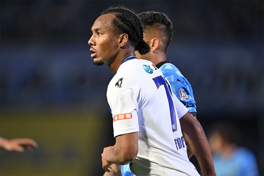 川崎戦に出場した水戸のフォファナ・マリック【写真：徳原隆元】