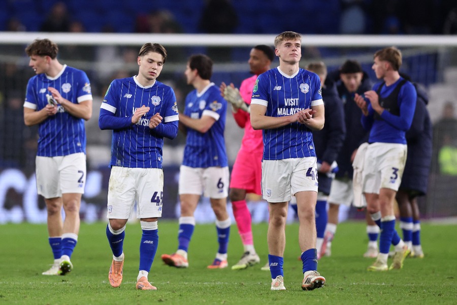 ゴールを決めたカーディフのディラン・ローラー（右）【写真：ロイター/アフロ】