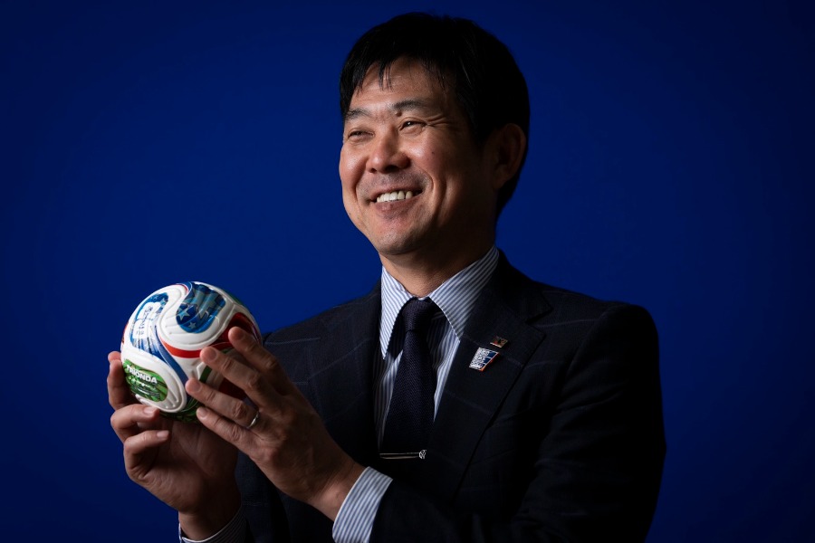 インタビューに応じた日本代表・森保監督【写真:藤岡雅樹】