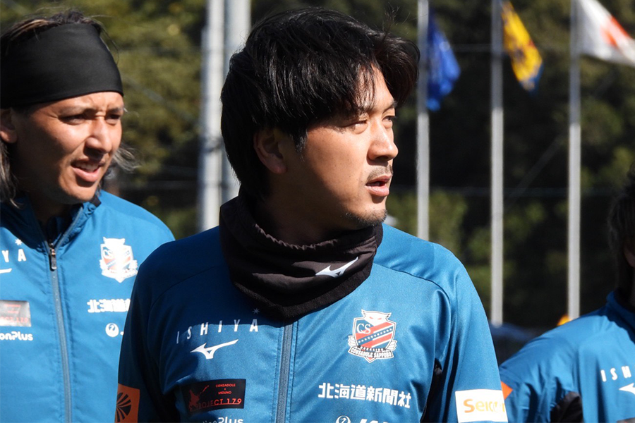 トレーニングに臨んだ札幌・宮澤裕樹【写真：FOOTBALL ZONE】