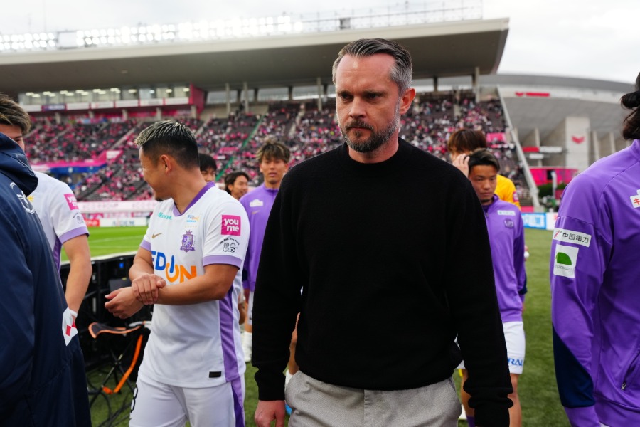 サンフレッチェ広島のバルトシュ・ガウル監督【写真：アフロ】