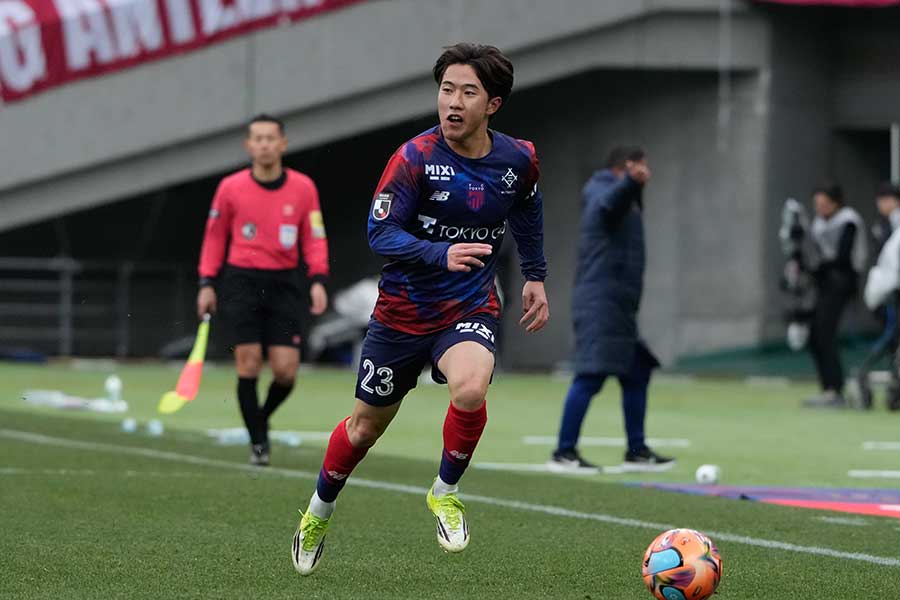 FC東京の佐藤龍之介【写真：増田美咲】