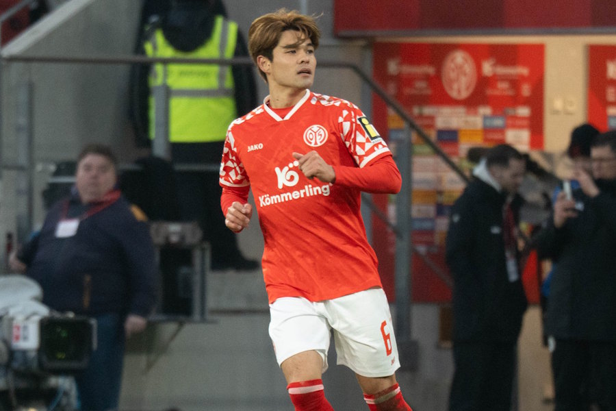 マインツの佐野海舟【写真:菅原敬太】