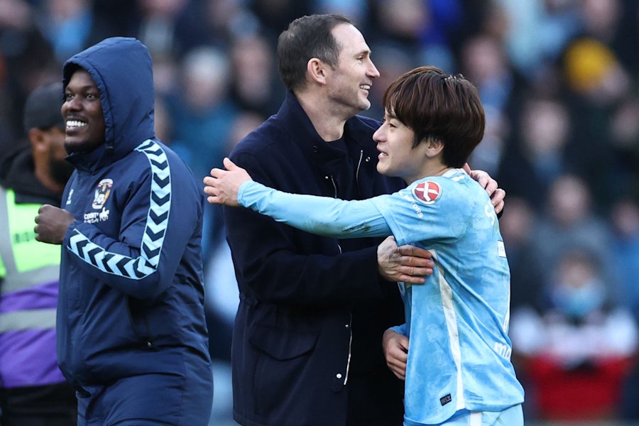 坂元達裕をランパード監督が絶賛【写真：REX/アフロ】