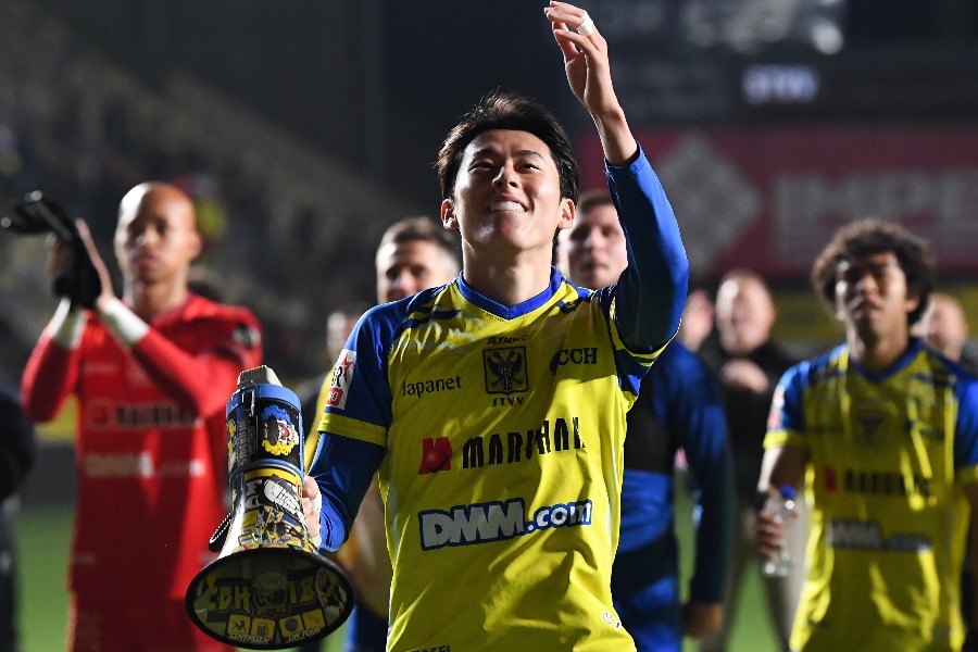 シント＝トロイデンの松澤海斗【写真：Belga Image/アフロ】