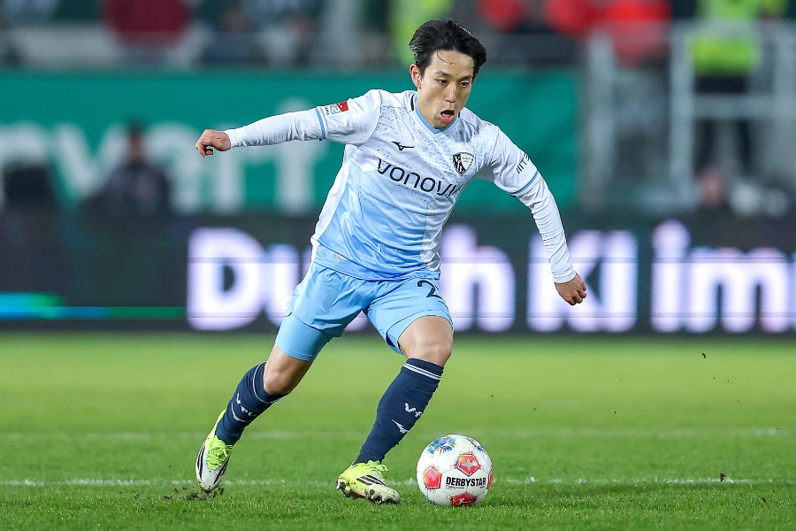 ボーフムの三好康児【写真：アフロ】