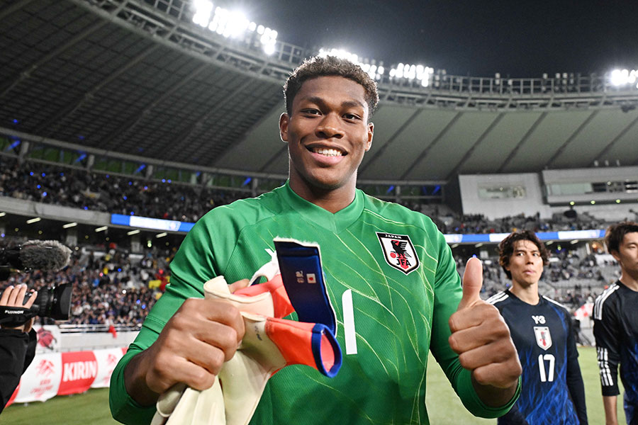 イタリア1部パルマ所属の日本代表GK鈴木彩艶【写真：徳原隆元】