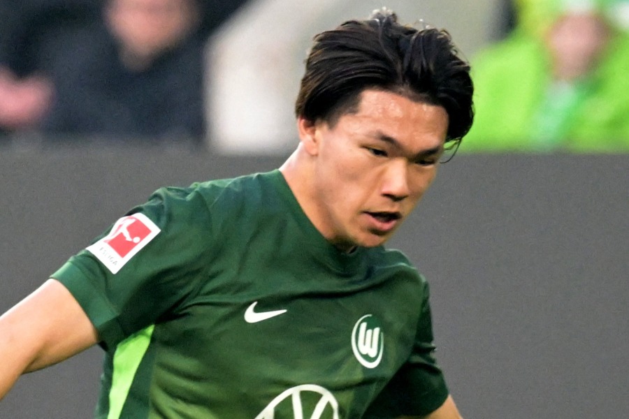 ヴォルフスブルクの塩貝健人【写真：ロイター】