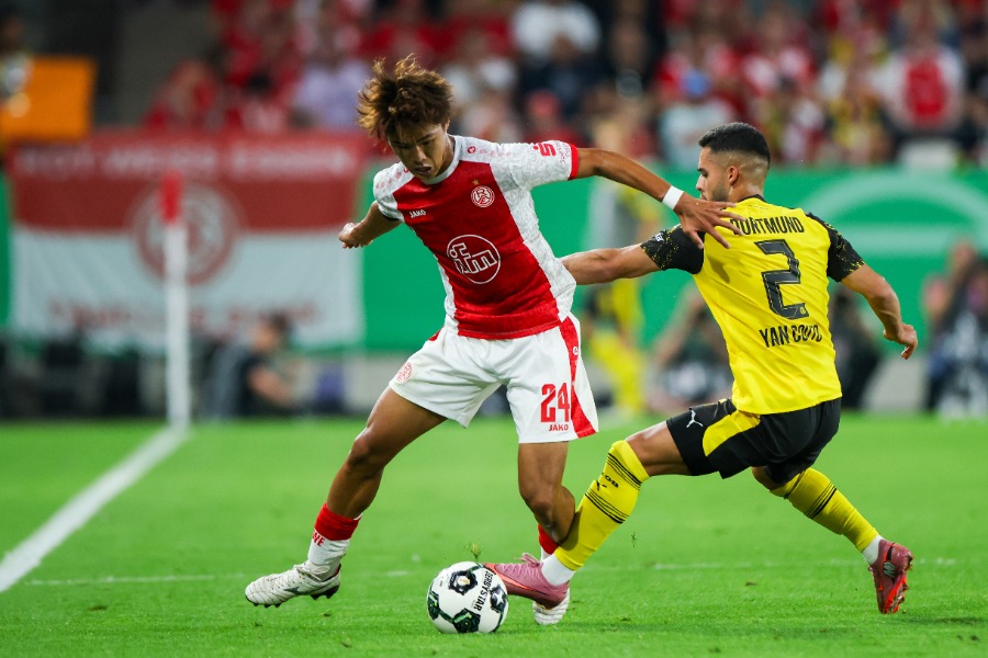 ロート＝ヴァイス・エッセンの水多海斗【写真：picture alliance/アフロ】