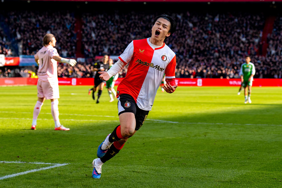 上田綺世が2試合連続で2ゴール【写真:Pro Shots/アフロ】