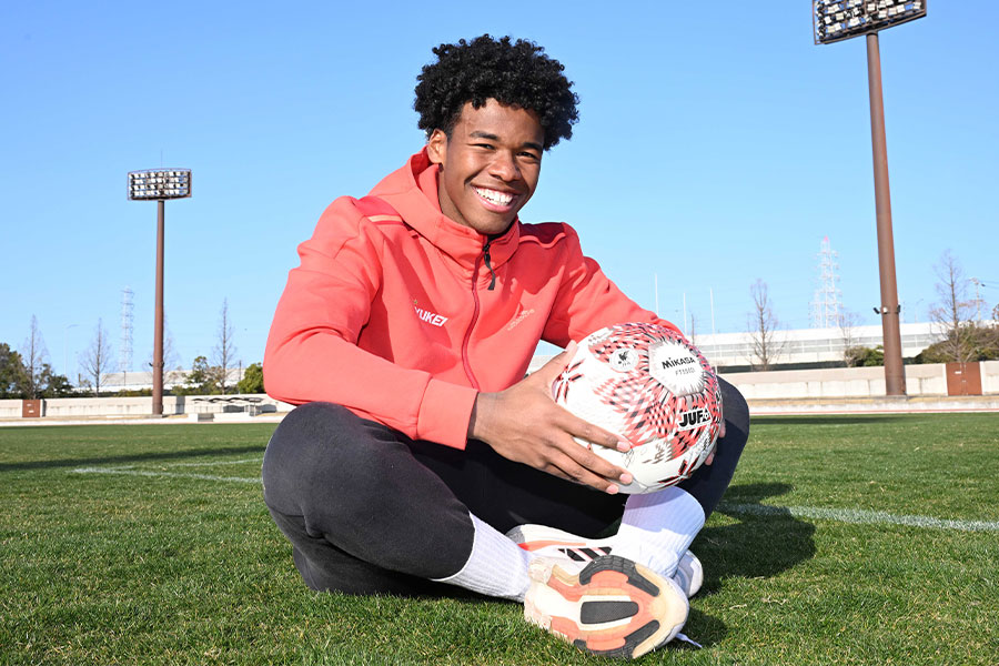 流通経済大学のデューフエマニエル凛太朗【写真：徳原隆元】