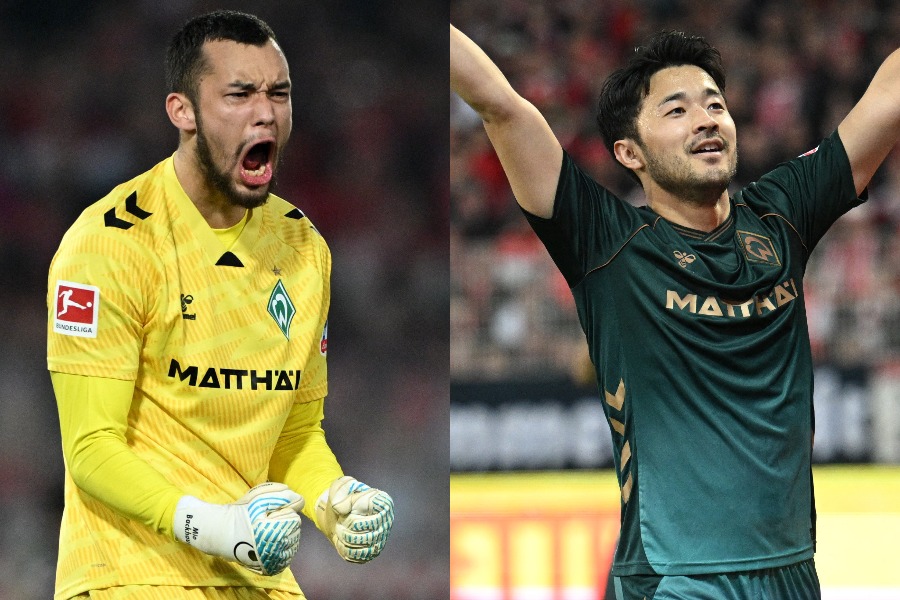 ブレーメンに所属する長田澪（左）と菅原由勢【写真：ロイター】