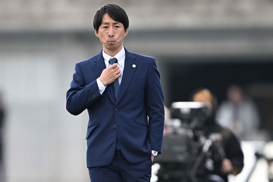 水戸を率いる樹森大介監督【写真:徳原隆元】