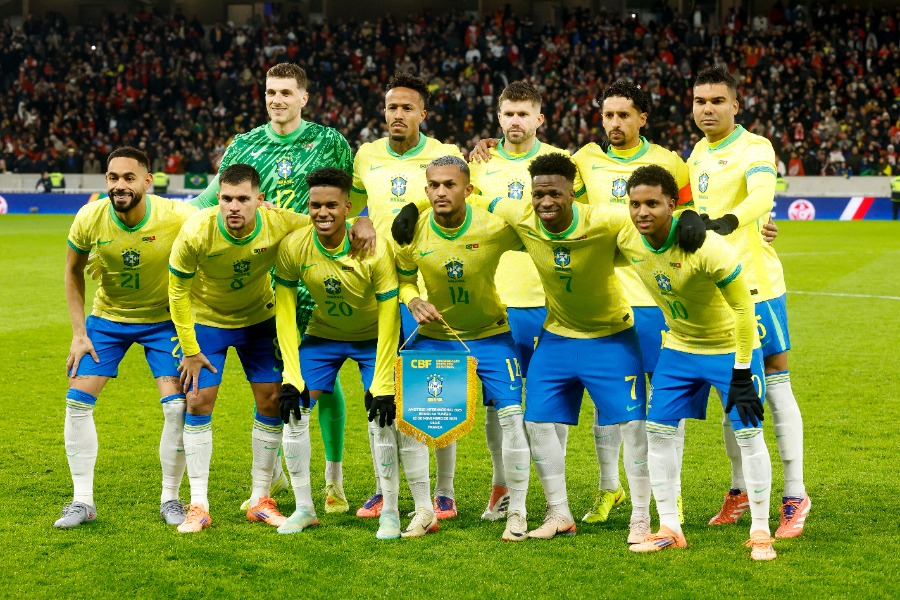 ブラジル代表が新ユニフォームを発表【写真：REX/アフロ】