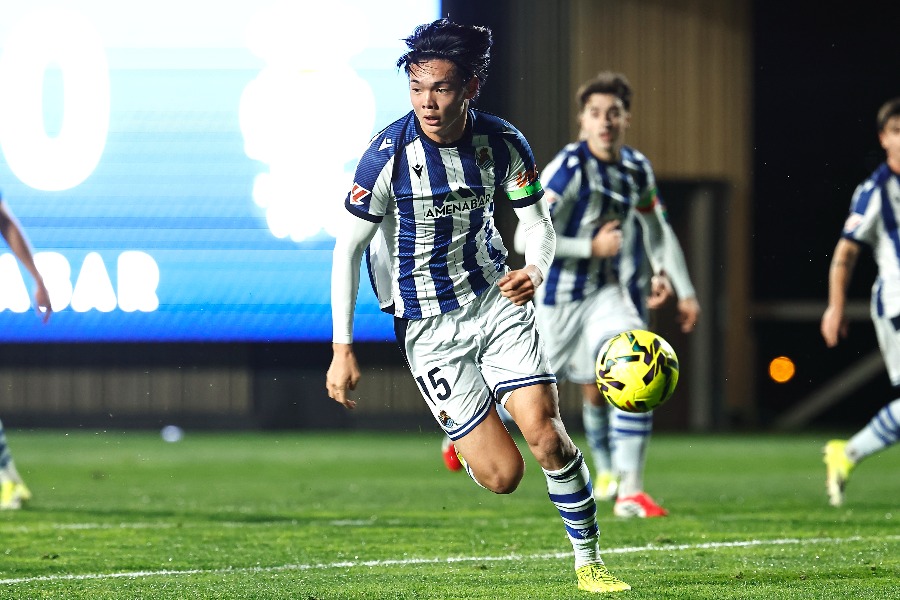 20歳日本人が“世界2位”に格付「エグい」　バルサDF超え…ファン仰天「トップチームで見たい」