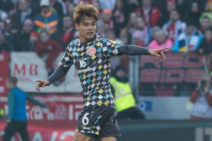 マインツで活躍する佐野海舟【写真：菅原敬太】