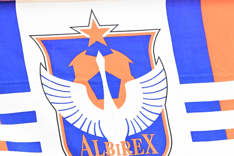 アルビレックス新潟シンガポールが新ユニフォームを発表【写真:徳原隆元】