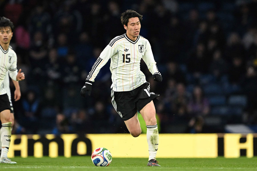 後半途中から出場した鎌田大地【写真：徳原隆元】