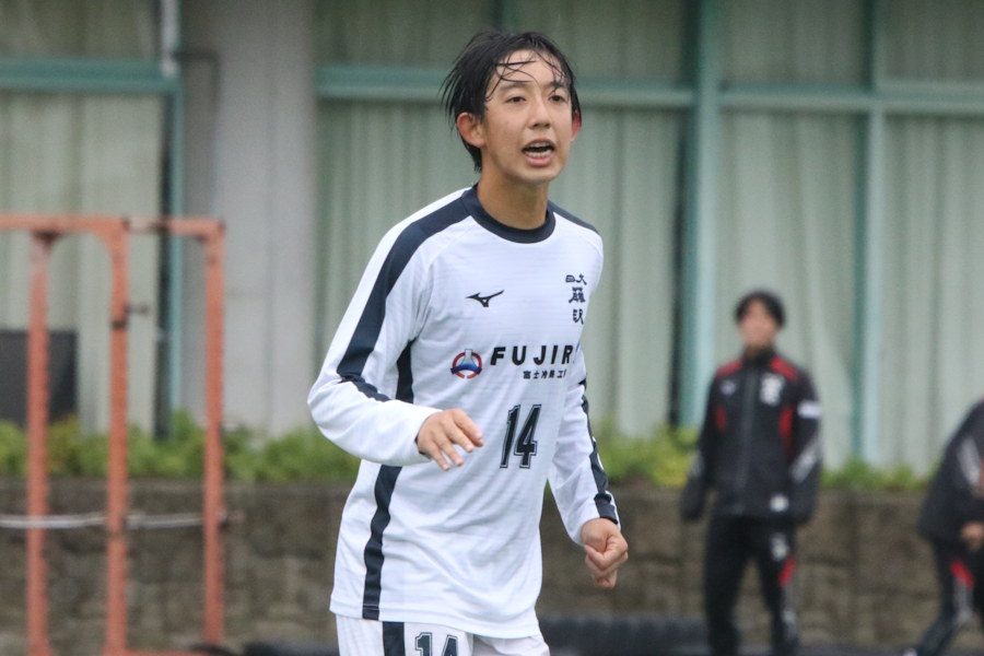 日大藤沢の中村龍剛【写真：安藤隆人】