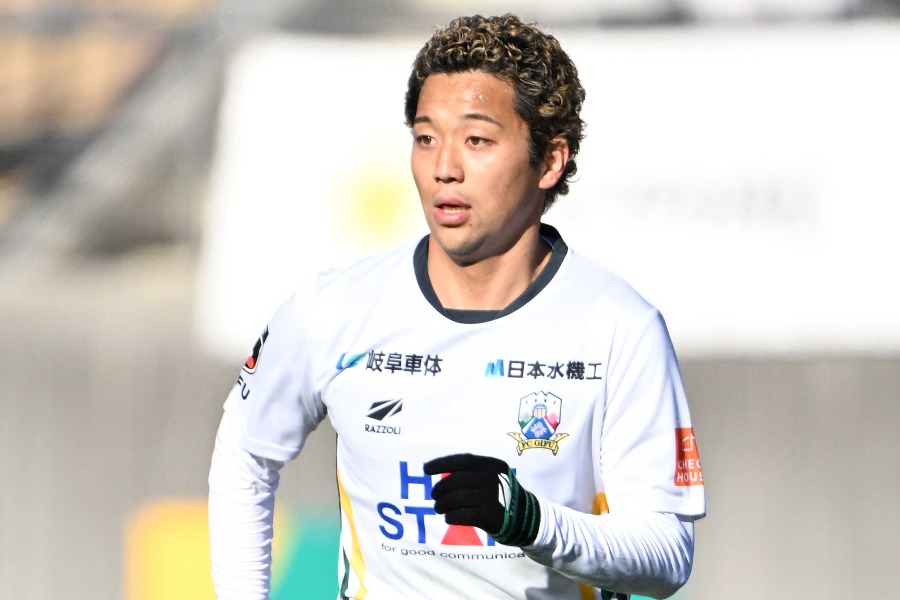 この試合でハットトリックを記録した岐阜の川本梨誉【写真:徳原隆元】