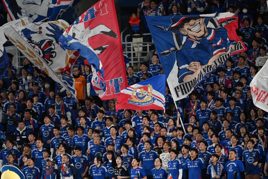 横浜FMの新ユニフォームに注目【写真：徳原隆元】