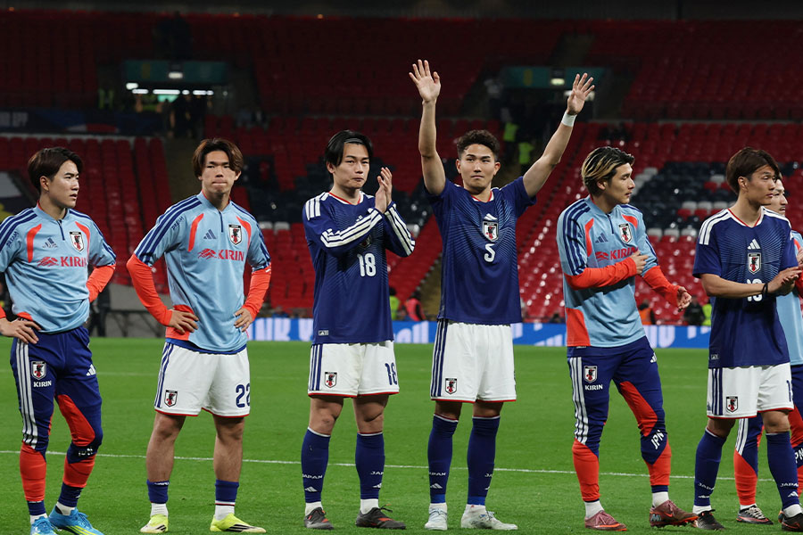 日本代表がイングランド代表に勝利【写真：ロイター】