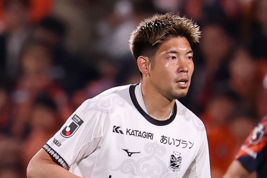 昨季で札幌で現役引退した深井一希【写真:加治屋友輝】