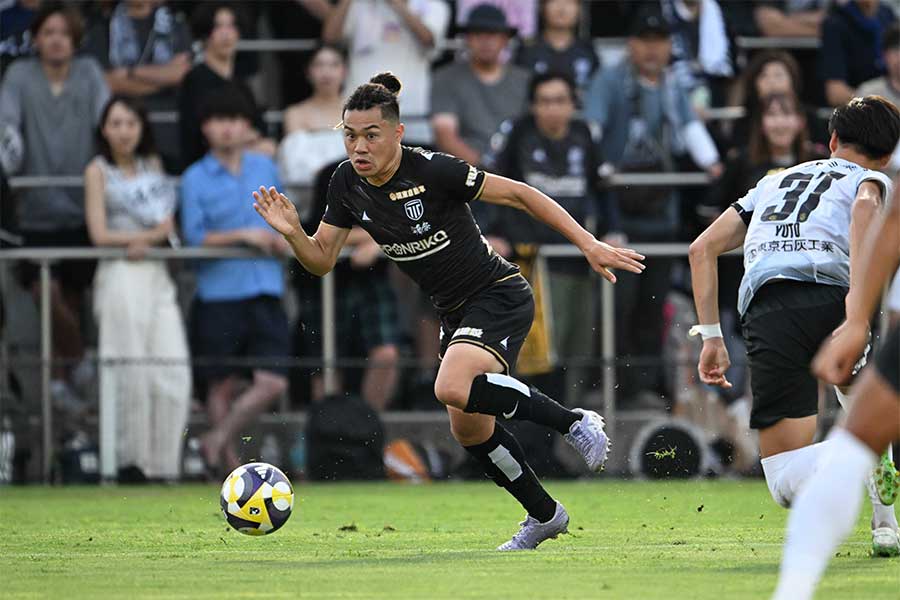 栃木シティFCの田中パウロ淳一【写真：徳原隆元】