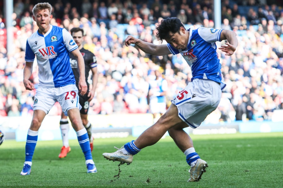 ブラックバーンの森下龍矢【写真:REX/アフロ】