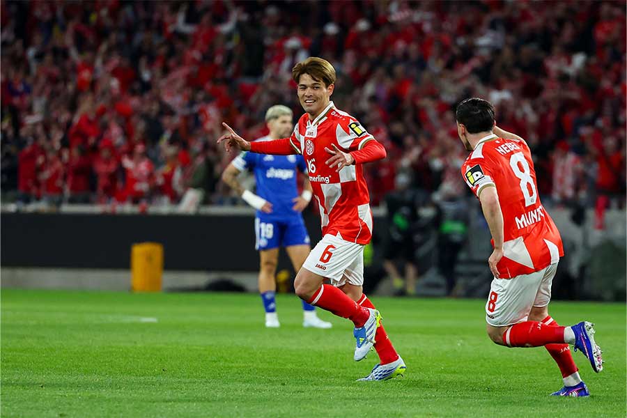 マインツの佐野海舟【写真：picture alliance/アフロ】