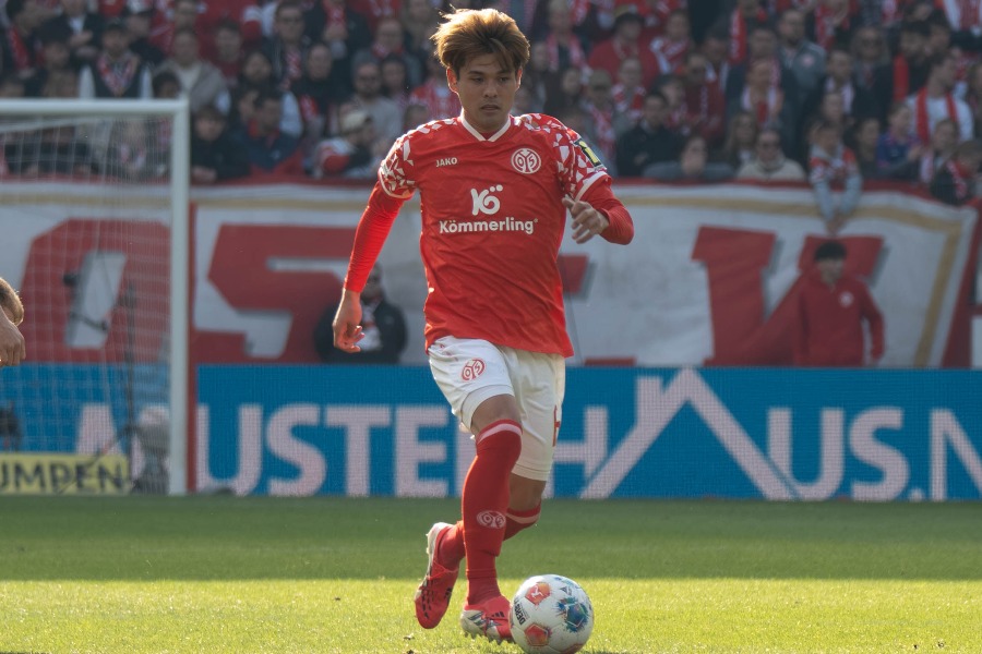 マインツの佐野海舟【写真：菅原敬太】